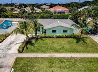 45 Willow Rd, Tequesta, FL 33469
