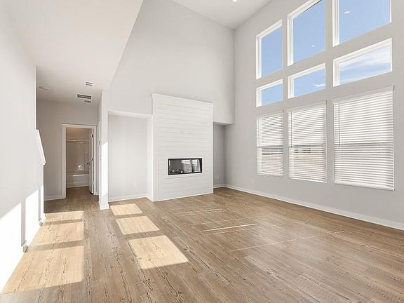 4th image of 2670 Harbor Ridge Pass SE