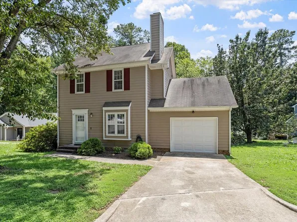 302 Wax Myrtle Ct, Cary, NC 27513