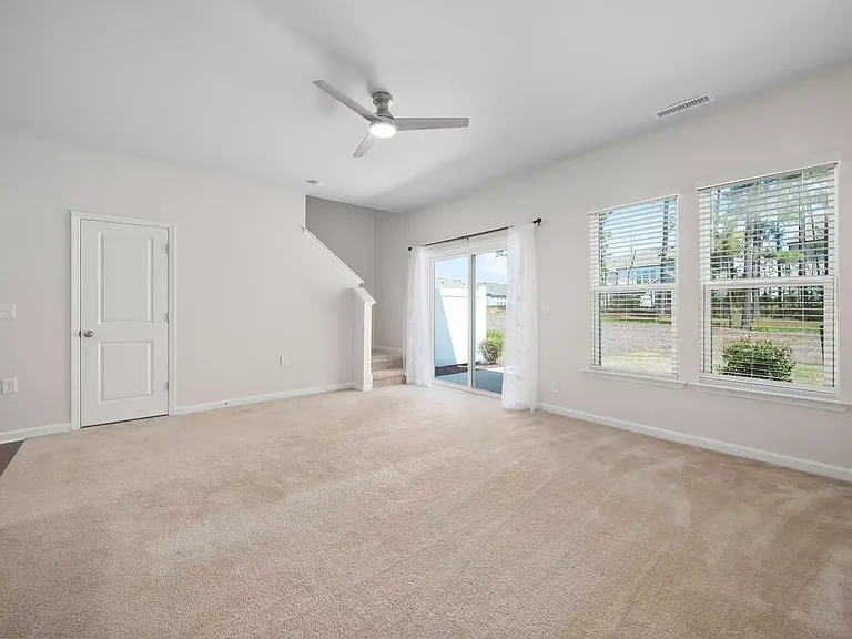 1020 Sycaten St — Photo 5