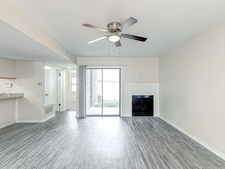 2904 NW 45th Pl #2904-C — Photo 7