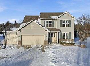 57 Happy Hollow LANE, Oconomowoc, WI 53066