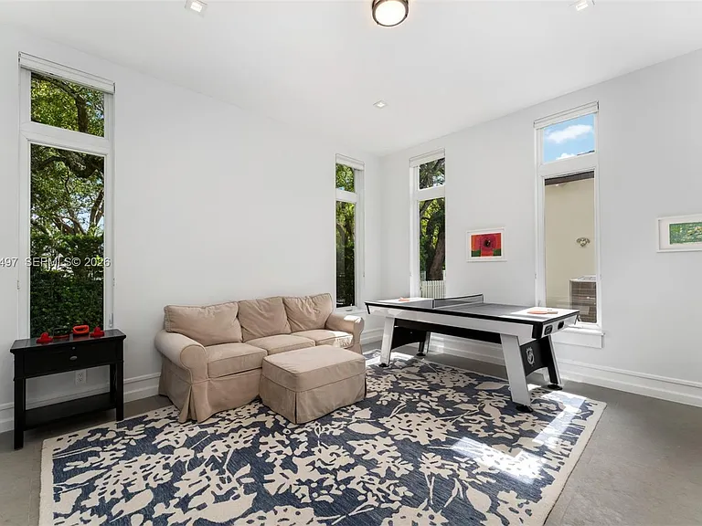 11275 SW 64th Ave — Photo 16