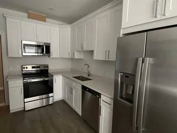 74 Clarendon Pl, Hackensack, NJ