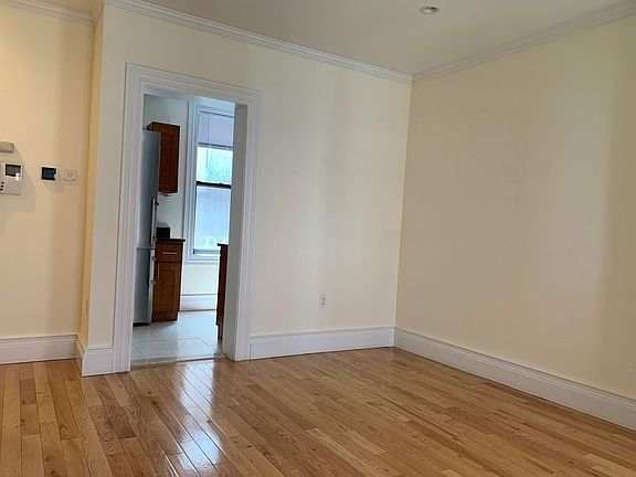 3rd image of 447 E 78th St APT 5C