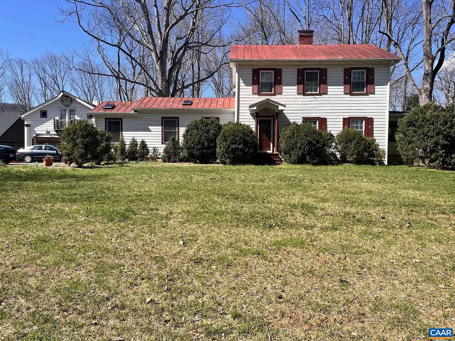 4 bed, 3.0 bath, 2439 sqft, $2,950 — Photo 1