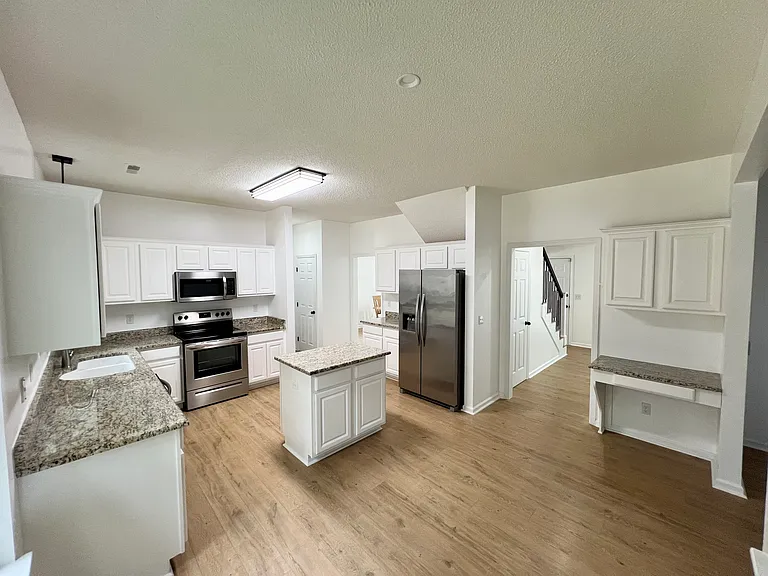 113 Fairhaven Dr — Photo 9