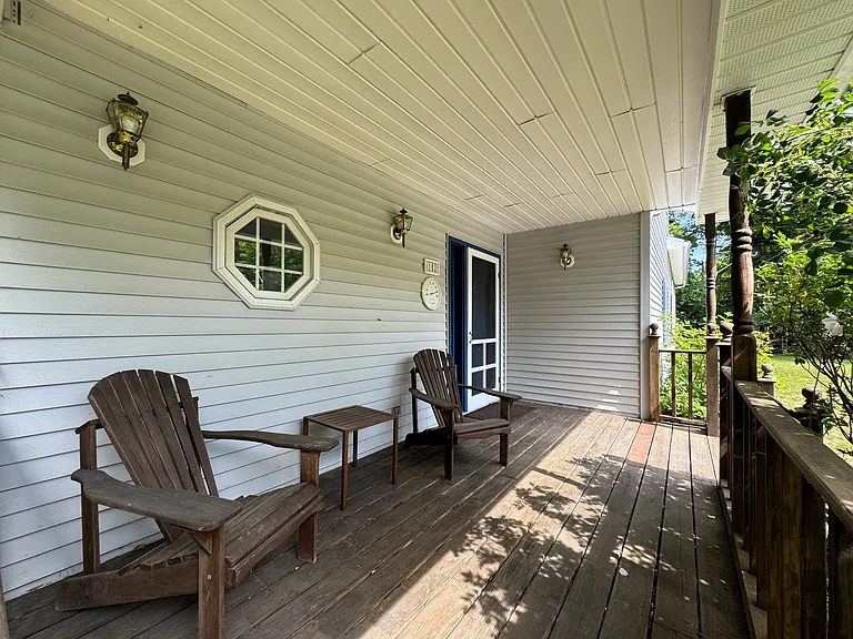 152 Pond Shore Way — Photo 26