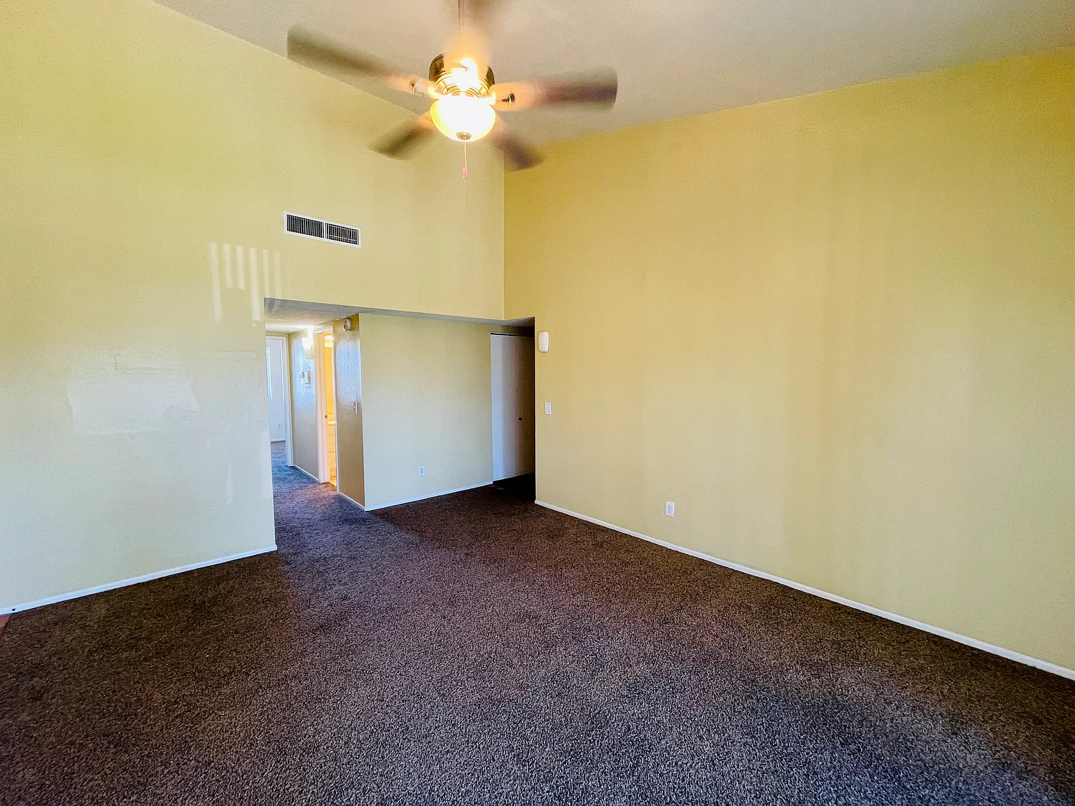 816 S Langley Ave — Photo 3