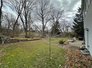 6265 Applewood Rd, Woodbury, MN 55125