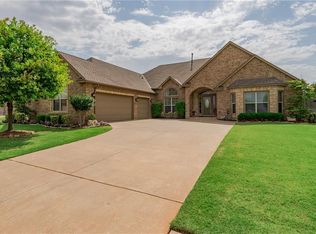 3513 Austrian Pine Ln, Yukon, OK 73099