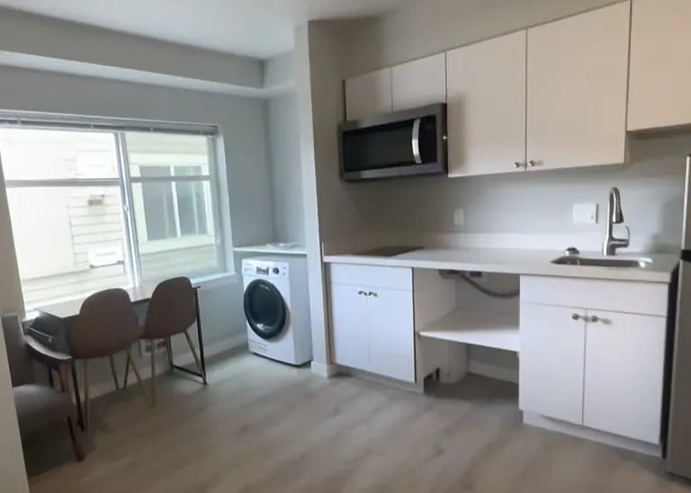 Ace Apartments — Photo 44