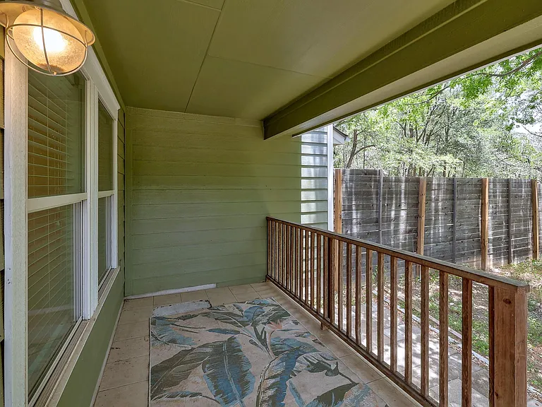 4803 Pecan Springs Rd #B — Photo 24