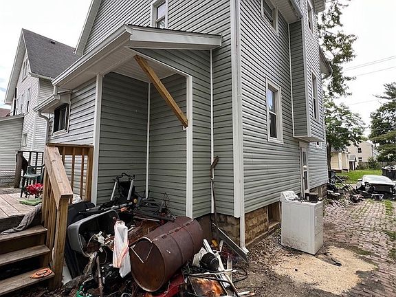 5th image of 1236 Oxford Ave NW