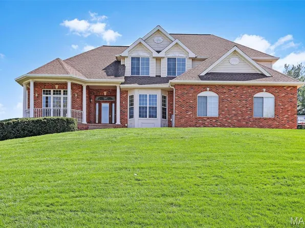 334 Lake View Dr, Washington, MO 63090