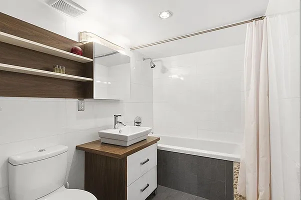 Rented by J R Daly & Sons | media 22