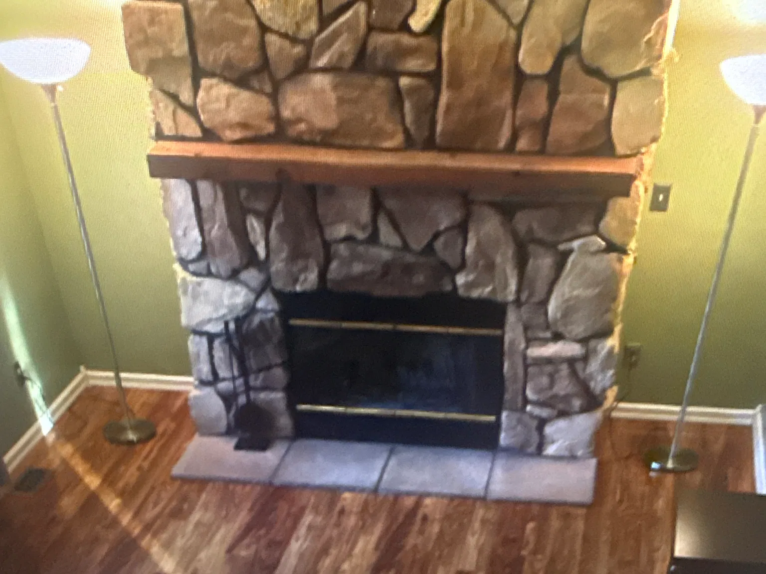 3 bed, 1.5 bath, 1687 sqft, $2,250 — Photo 3