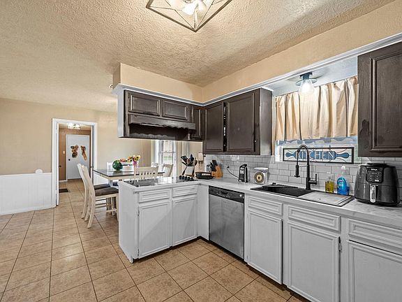 2nd image of 8131 Brinkworth Ln