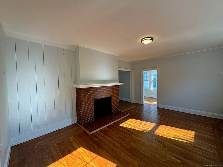 1253 Forest Rd #2 — Photo 15