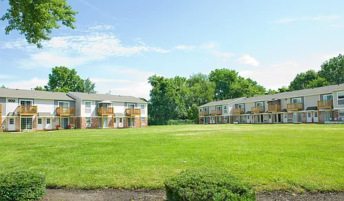 Chestnut Lane Apartments Photo 1