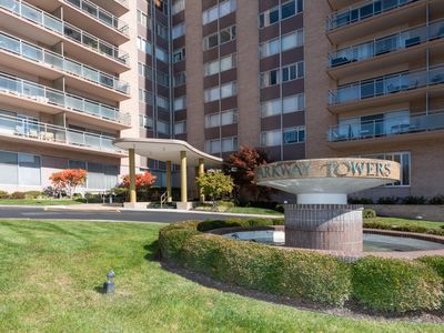 4545 Wornall Rd APT 609, Kansas City, MO, 64111