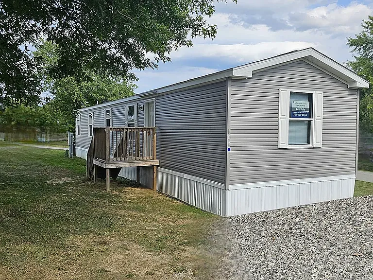 Dogwood MHP — Photo 9