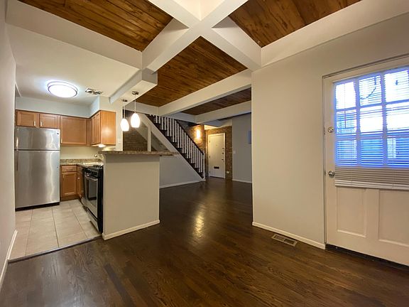 4th image of 2714 N Mildred Ave #563a462cf