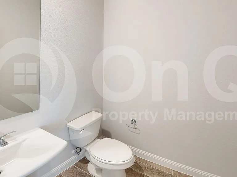 2503 Blue Oasis Ct — Photo 21
