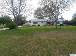 1948 Bobo Section Rd, Hazel Green, AL 35750