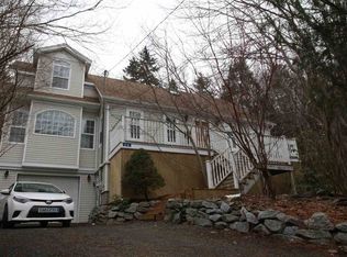 24 Centre St, Bedford, NS B4A2B2