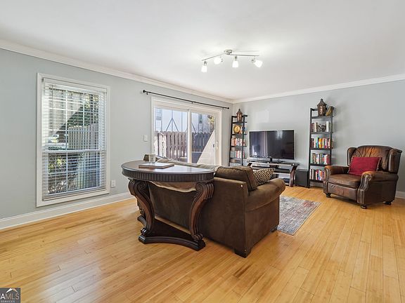 5th image of 6851 Roswell Rd Unit F1