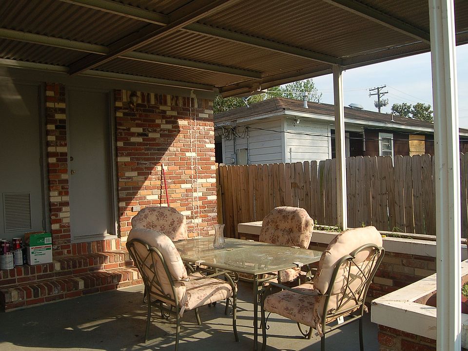 Relax on Patio!