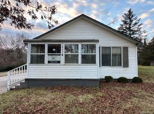 8774 Ardmore Ave, Brighton, MI 48116