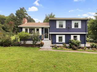 7 Wallop School Rd, Enfield, CT 06082