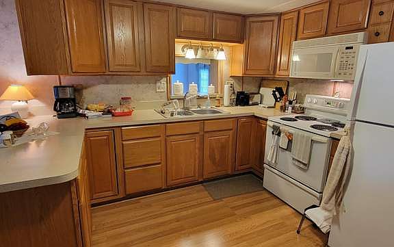 5th image of 58 Joy Ln