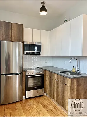 Rented by Hagstrom Management Inc | media 11