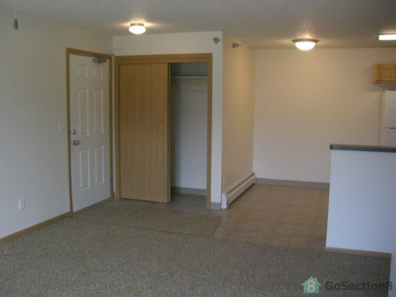 2nd image of 600 NE 56th St APT 19