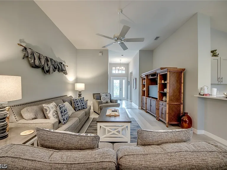 15472 Admiralty Cir #2 — Photo 9