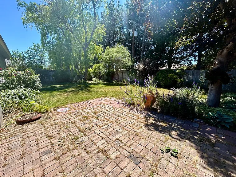 1685 NW 13th St — Photo 21