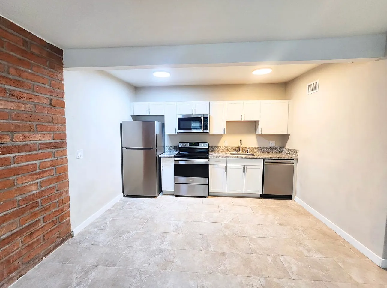 1 bed, 650 sqft, $975 — Photo 2