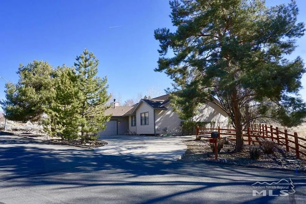 6304 Meadow Creek Dr photo 1