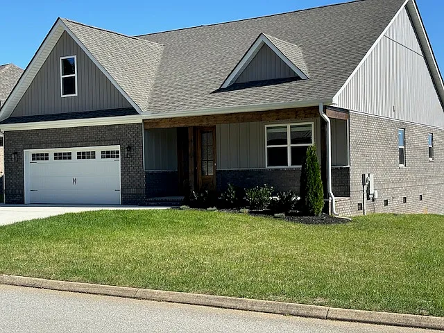 7850 Saddlebrooke Dr — Photo 4