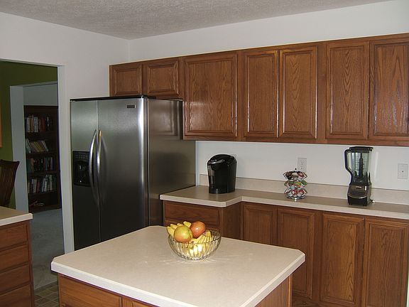 Island & All Appliances Stay