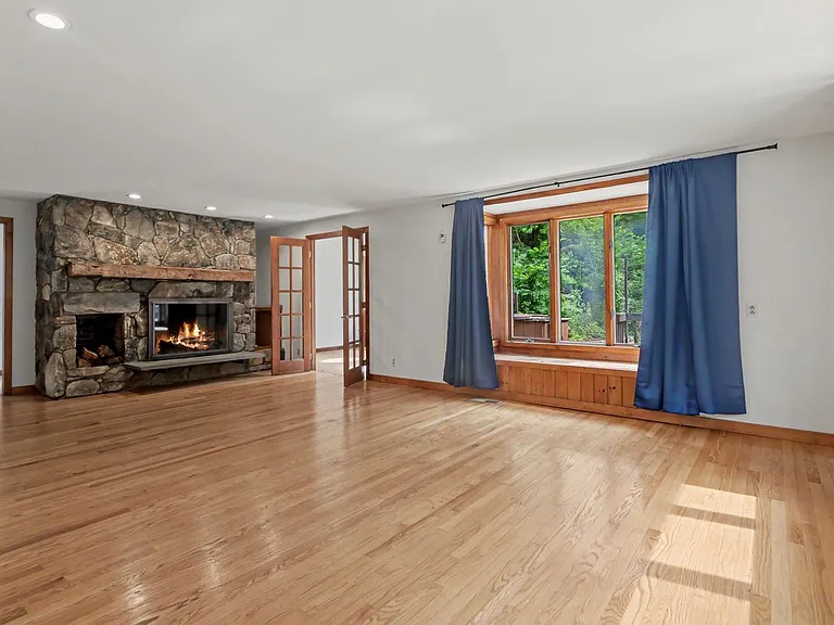 52 Stanley Rd — Photo 6