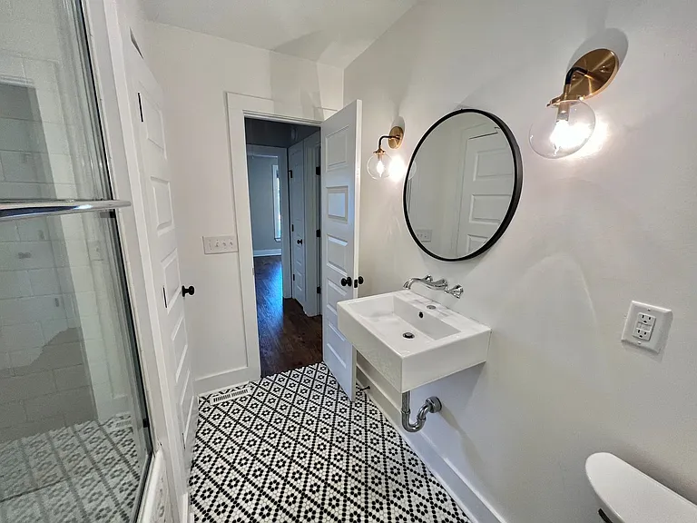 604 Rudolph Ave — Photo 17