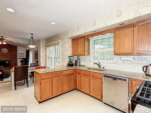 4th image of 14601 Pommel Dr