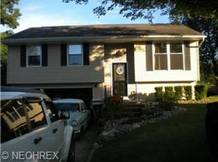 2465 Trentwood Dr SE, Warren, OH