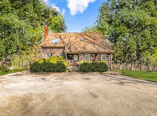 34 Scrimshaw Dr, Southampton, NY 11968