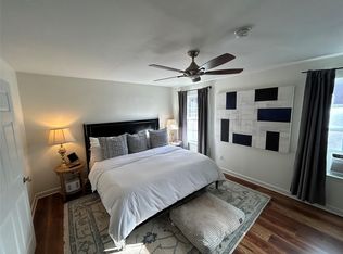 1304 W Saint Johns Ave, Austin, TX 78757