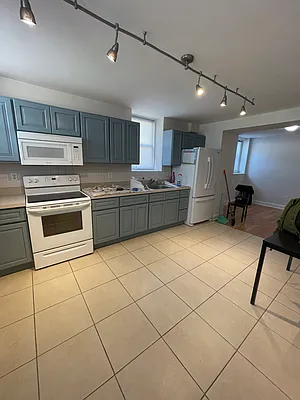 Rented by Bouklis Group | media 1